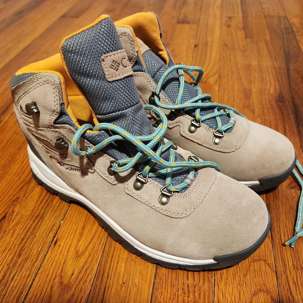 Columbia Newton Ridge Waterproof Hiking Boots Women's 12